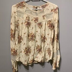 Xhilaration Floral Top